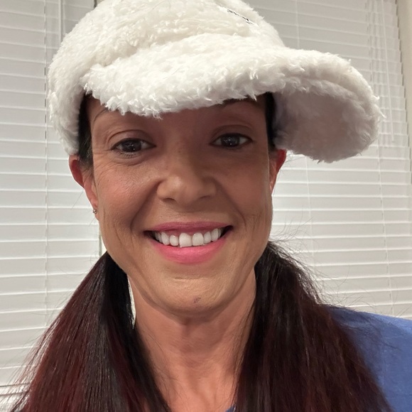 Meet your Posher, Chera - Picture 14 of 16